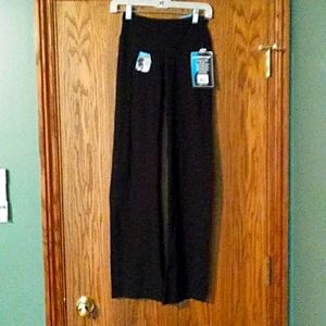 NWT Women's Marika Magic Ultimate Slimming Pant